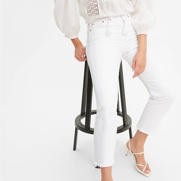 Levi Strauss and Company, wedgy, straight cropped ankle size 25 jeans - Picture 2 of 10